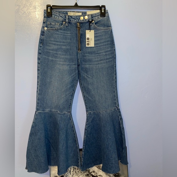 Topshop Moto Dree Trumpet Hem Cropped Jeans - Picture 9 of 13